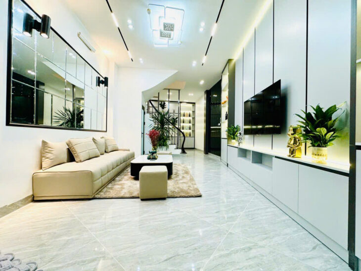 NHÀ PHỐ NGỌC KHÁNH – 45M2 X 4 TẦNG – 8.2 TỶ – Ô TÔ CÁCH 100M KINH DOANH ONLINE SIÊU ĐỈNH