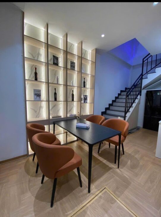 BÁN NHÀ CHIẾN THẮNG VĂN QUÁN-HÀ ĐÔNG,DT 40m2 x 5T HIỆN ĐẠI , ĐẮC ĐỊA SẦM UẤT NHẤT HÀ ĐÔNG