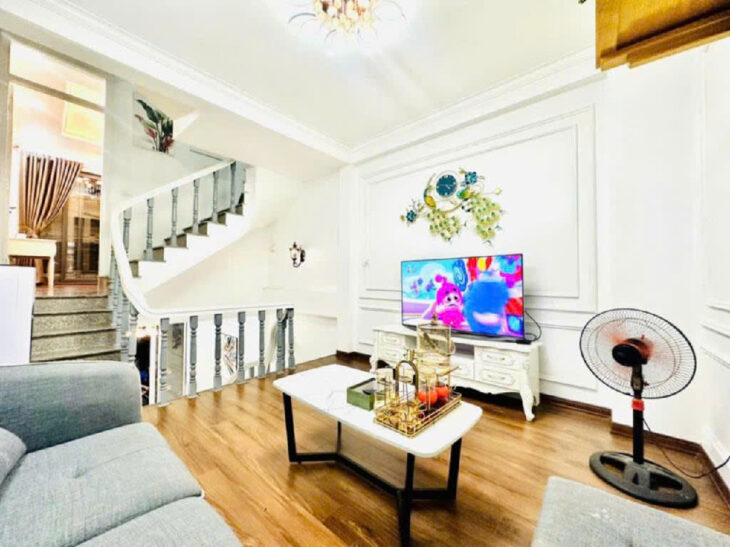 BÁN NHÀ ĐỊNH CÔNG – LÔ GÓC KINH DOANH – 40M2 X 4 TẦNG – NGÕ 2 Ô TÔ TRÁNH – 8.8 TỶ