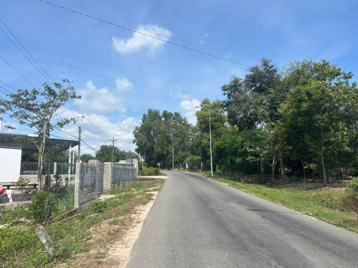 NGỢP BANK! 1.35 TỶ 10m x 30m Đường Cù Chính Lan – TX LaGi có 100m2 ONT