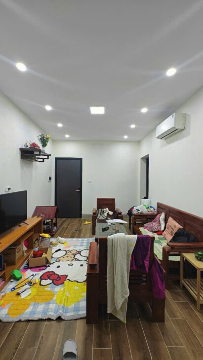 Chính chủ gửi bán tập thể tầng 1 Hồ Đắc Di, thiết kế 2 ngủ 2 vệ sinh, tiện ích đầy đủ, dân trí cao