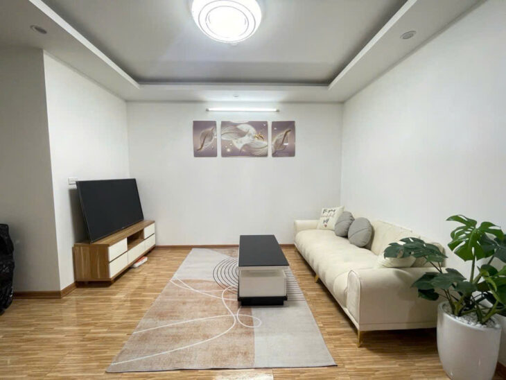 DUY NHẤT 1 CÂN – TẠI VIỆT HƯNG LONG BIÊN – DT 40M X 5 TẦNG GIÁ 4,85 TỶ TL NGÕ NÔNG GẦN Ô TÔ ĐỖ