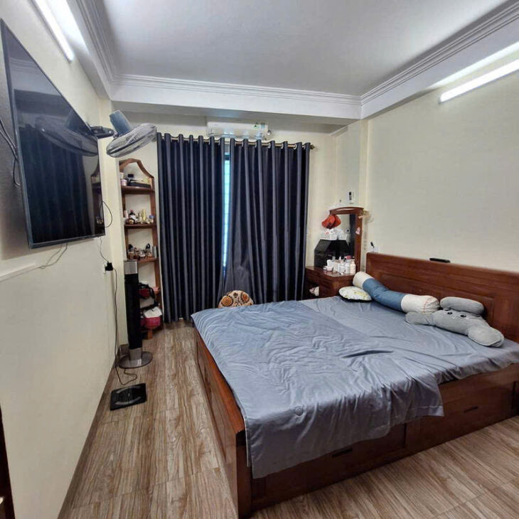 Bán nhà Võ Chí Công 2 ô tô vào nhà, ngõ thông, KD VP, SPA, 7 tầng thang máy,75m -22.5 tỷ