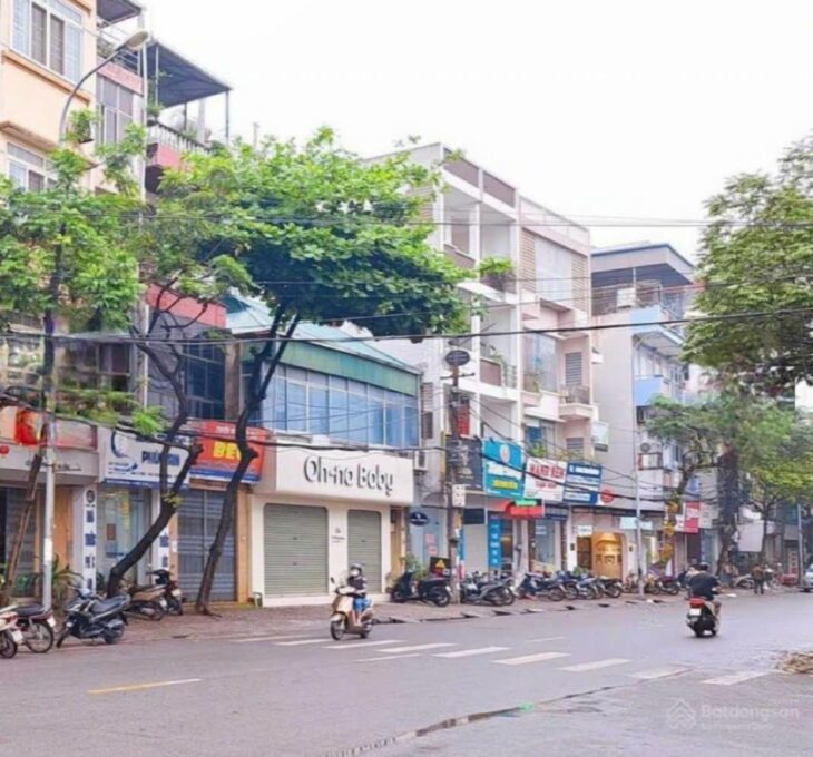 Bán nhà phố Lê Hồng Phong-Hà Đông, ngõ thông, ô tô qua nhà , thang máy , DT 39m2 x 5T, MT 4,5m .