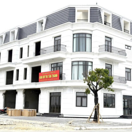 cần bán shophouse vị trí vàng trục đường kinh tế T4 68m giá 3,9 tỷ