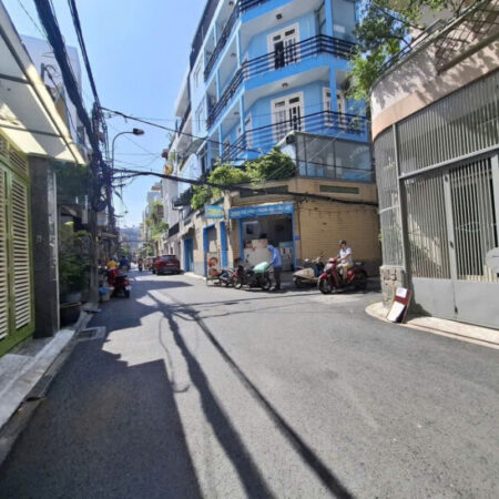 BÁN NHÀ , GIÁP QUẬN 10 , 3 TẦNG, 70M2, THÀNH MỸ, TÂN BÌNH – GIÁ 8.3 TỶ .