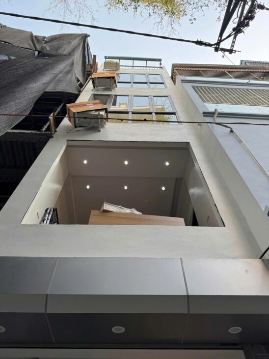 Bán nhà Vạn Phúc-Hà Đông, DT 35m2 x 5T,MT 3.2m, nhà mới , thang máy , mặt ngõ ô tô . Giá 6.5 tỷ