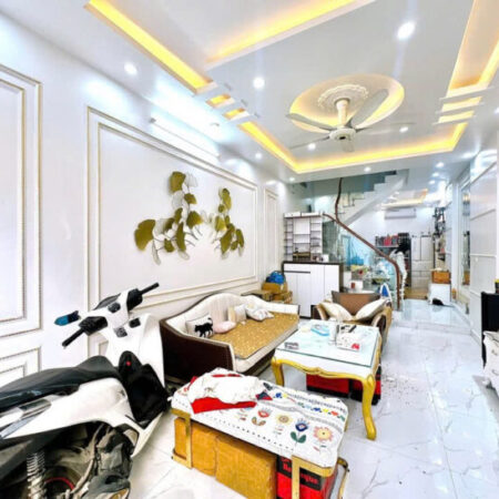 Nhà mặt ngõ tuyến 2 Thiên Lôi, 50m 4 tầng, Tây Bắc, Giá 3.45 tỉ đẹp như mới