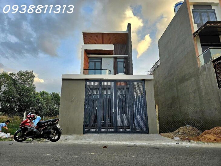 Nhà Phố Hiện Đại 1 Trệt 1 Lầu – Định Hoà- Đường ĐX 070 TDM