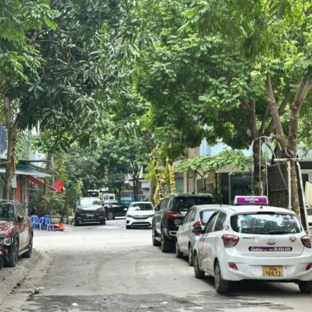 BÁN 50M2 ĐẤT DV LIỀN KỀ BỜ HỘI- LA KHÊ- HÀ ĐÔNG. MẶT TIỀN 4M, PHÂN LÔ VỈA HÈ KINH DOANH. BÁN 50M2 ĐẤT DV LIỀN KỀ BỜ HỘI- LA KHÊ- HÀ ĐÔNG. MẶT TIỀN 4M, PHÂN LÔ VỈA HÈ KINH DOANH.