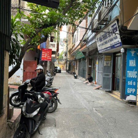 50 Tô Hiệu Phố Cổ Hà Đông Ô tô đỗ cửa