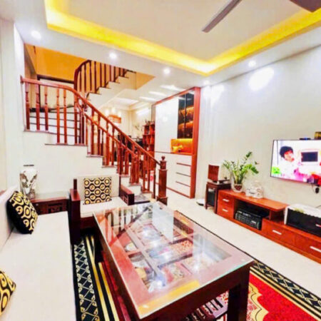 CHỈ B.Á.N CHO NGƯỜI THÍCH DIỆN TÍCH RỘNG. NGÔ GIA TỰ 54 M² x 4 TẦNG, MT 4,2 M, CHỈ CÓ 6.X TỶ. NHÀ