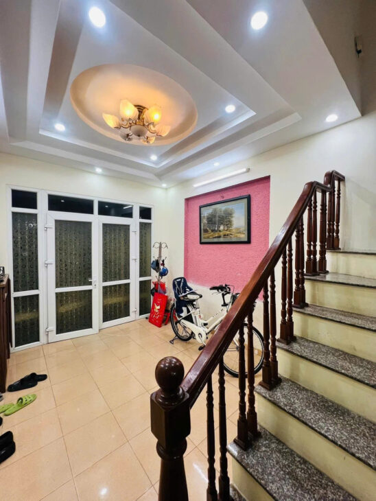 123 Thuy khuê căn nhà 7,5 tỷ 5 tầng 6 ngủ 3 bước ra phố tiện ích ngập tràn Thụy Khuê gần Chu Văn