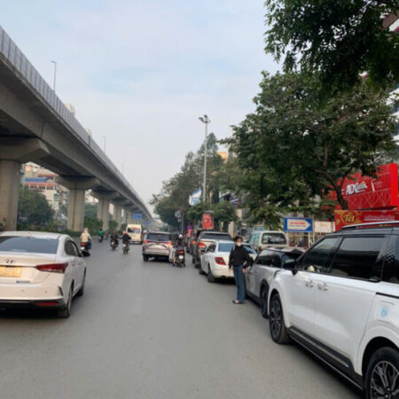 BÁN NHÀ SIÊU HIẾM TRẦN PHÚ, HÀ ĐÔNG. DT 50M2. DÂN XÂY KIÊN CỐ, Ô TÔ ĐỖ CỬA. NHÀ ĐẸP VỀ Ở LUÔN BÁN NHÀ SIÊU HIẾM TRẦN PHÚ, HÀ ĐÔNG. DT 50M2. DÂN XÂY KIÊN CỐ, Ô TÔ ĐỖ CỬA. NHÀ ĐẸP VỀ Ở LUÔN