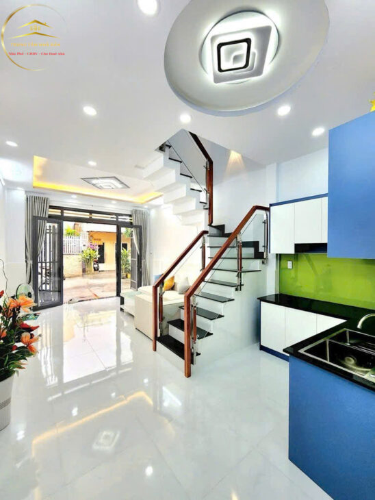 Bán nhà mới 100% chỉ 2,7 tỷ, Ngay chợ Bình Long đường số 12, BHHA, Bình Tân