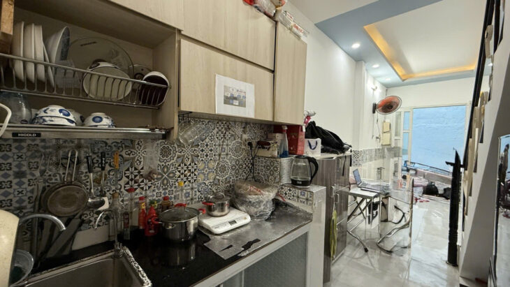 GIÁP TÂN BÌNH 2 TẦNG – SỔ HỒNG CHÍNH CHỦ TRANG BÌA – KHÔNG QUY HOẠCH – KHÔNG LỘ GIỚI – CHỈ 1 TỶ 999