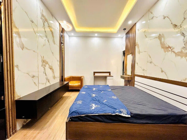 NHÀ PHỐ KIM NGƯU 29M2X4T 5.3 TỶ – OTO NGỦ TRONG NHÀ – THANG MÁY – KINH DOANH SANG