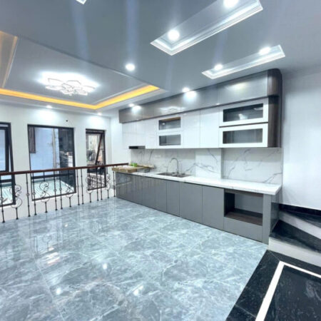 Nhà mới trung tâm đống đa , diện tích 40m mặt tiền 4m , chỉ 11,2 tỷ !!