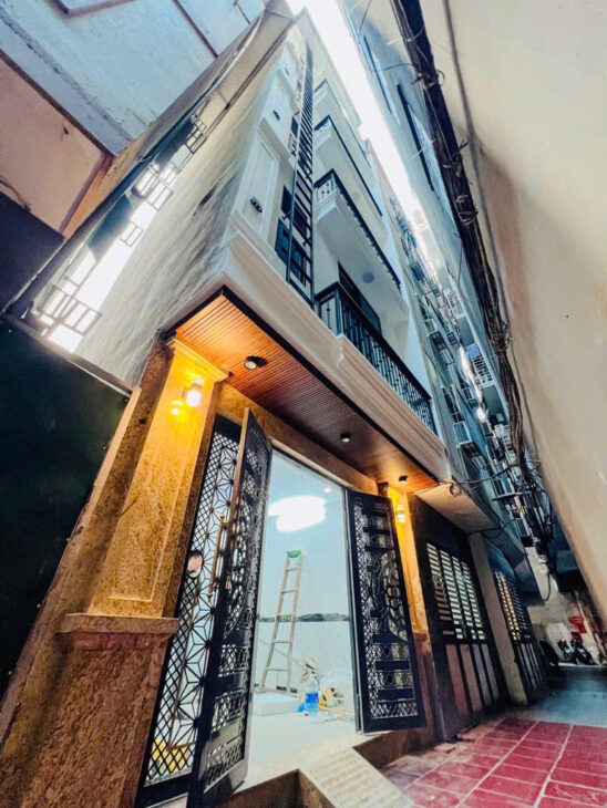 PHÙNG KHOANG SIÊU PHẨM 6 TẦNG THANG MÁY – NHÀ 9 PHÒNG NGỦ THOÁNG SÁNG – FULL NỘI THẤT – 43M – 10.9