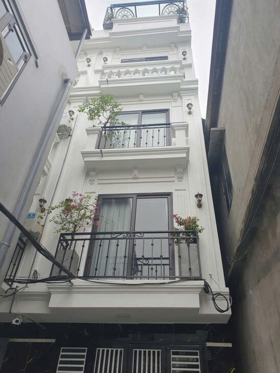 Bán nhà đẹp Ngọc Thuỵ – Lô Góc – 7 chỗ đỗ cửa – 5 tầng – nhỉnh 5 tỷ ( Thương Lượng