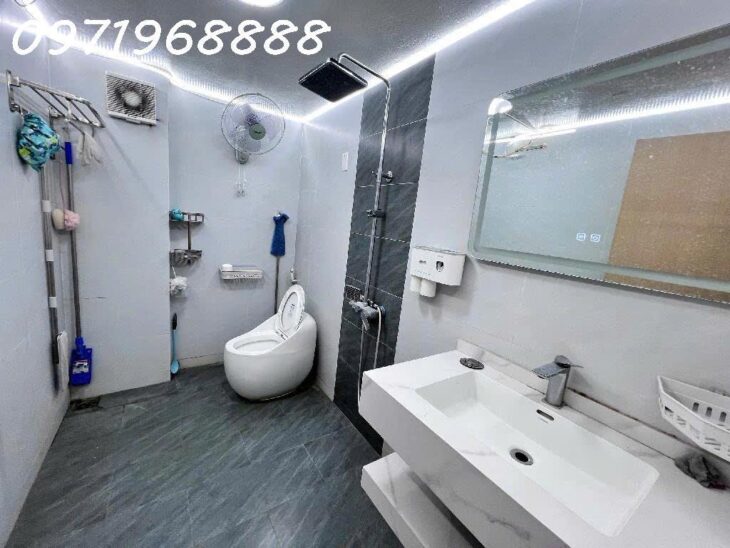 Siêu phẩm Quan Hoa gần phố. 72M chỉ có 12,9Tỷ