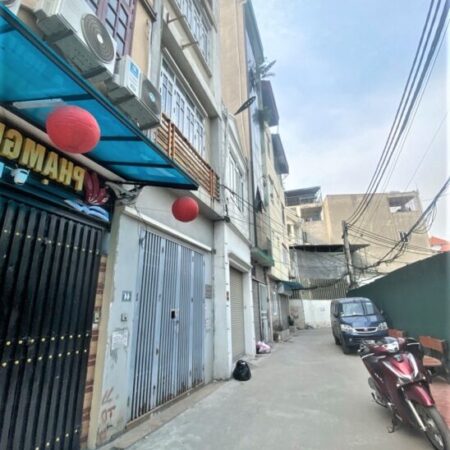 Nhà Tựu Liệt, Thanh Trì, ô tô đỗ cửa chỉ nhỉnh 6 tỷ, 46m2, 5T, 5N, sổ vuông vắn sẵn giao dịch