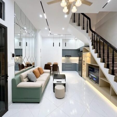 Bán nhà ngõ 173 Tam Trinh, Lô Góc đẹp, Nội Thất xịn, 31/40m², 3.73 tỷ