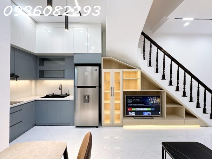 Bán nhà ngõ 173 Tam Trinh, Lô Góc đẹp, Nội Thất xịn, 31/40m², 3.73 tỷ