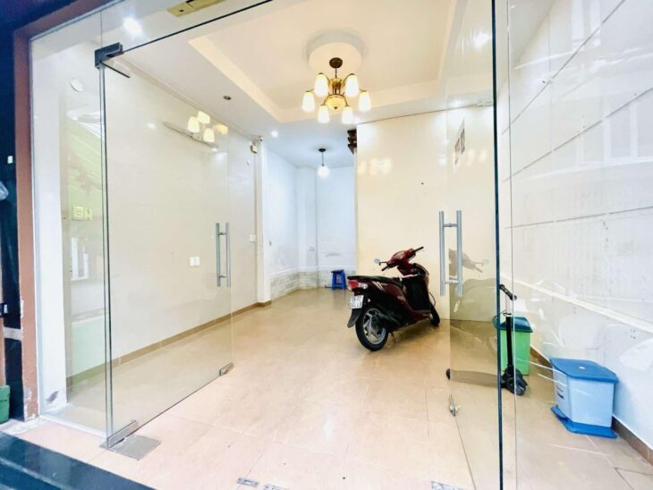 ???????? QUẬN 10 – HẺM XE HƠI TRÁNH NHAU XE HƠI VÀO NHÀ – NGAY NHÀ HÁT HOÀ BÌNH – 30m2 – DÒNG TIỀN