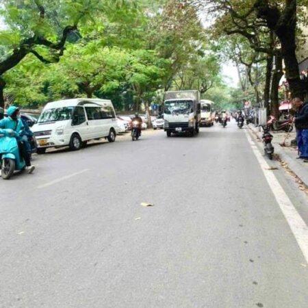 NHÀ MẶT PHỐ VĂN MIẾU, 90/120M, MT 5M, VỈA HÈ Ô TÔ TRÁNH, SIÊU KINH DOANH, 49.8 TỶ