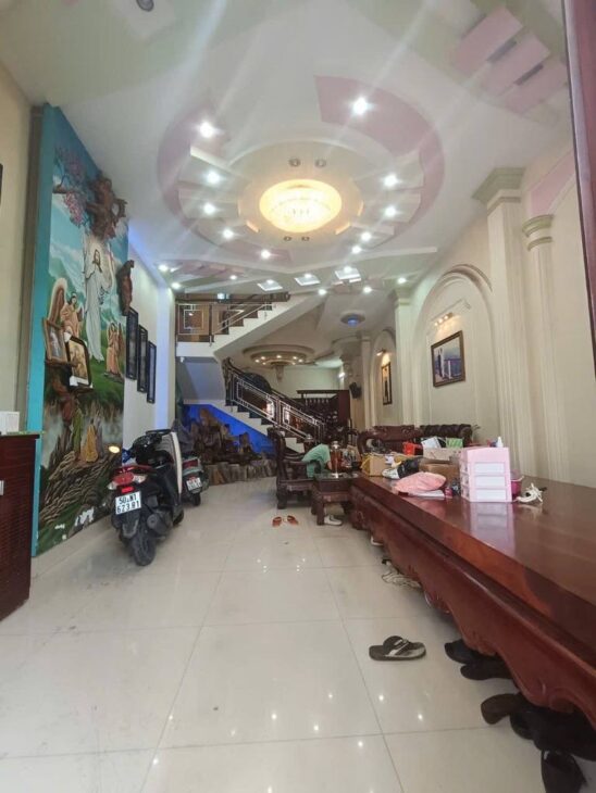 Bán nhà Khu Tên Lửa – Bình Tân, Giáp Q.6, HXH – 120m2 ( 5×24) – 4 tầng – Nhỉnh 9 tỷ – TL mạnh