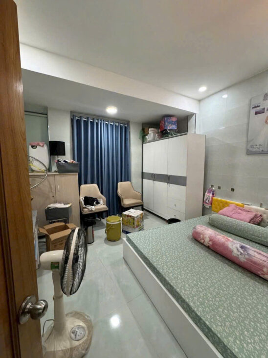 Hẻm xe Tải, 93.7M2, Nhà Ngang 6M, Thu Nhập 120tr/năm, Trung Tâm quận 7, Chỉ 10.9tỷ.