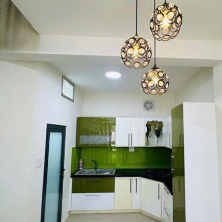 Nhà HXH CMT8 Quận 10 – 35m² – 2 Tầng – Sổ Vuông Đẹp – Gần Mặt Tiền – Chỉ Nhỉnh 6 Tỷ – LH Ngay!