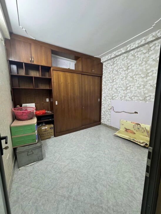 Bán nhà Bùi Xương Trạch giá 2.7 tỷ, diện tích 30m2, 4 tầng, mặt tiền 3.5m