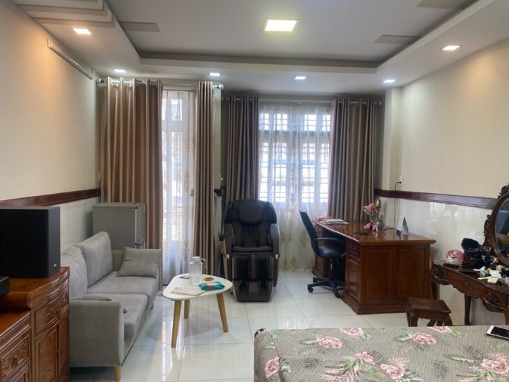 Hẻm xe tải, Nhà 4 tầng , Trung tâm quận 7, Cư xá Ngân Hàng, 70.7m2, Chỉ 11.5 tỷ.