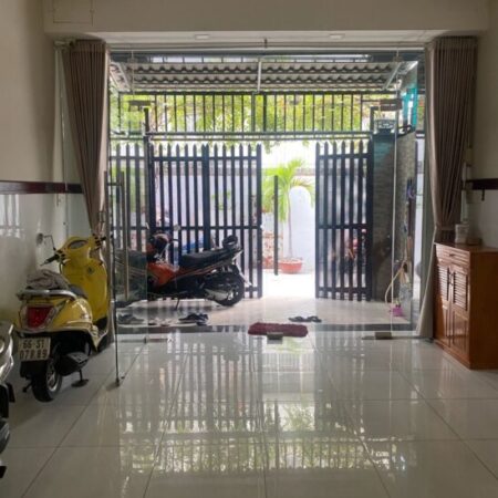 Hẻm xe tải, Nhà 4 tầng , Trung tâm quận 7, Cư xá Ngân Hàng, 70.7m2, Chỉ 11.5 tỷ.