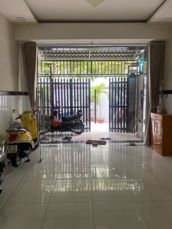 Hẻm xe tải, Nhà 4 tầng , Trung tâm quận 7, Cư xá Ngân Hàng, 70.7m2, Chỉ 11.5 tỷ.