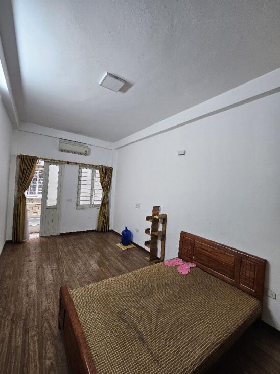 BÁN NHÀ- NGỌC THỤY- CẠNH TRƯỜNG VIỆT PHÁP- CÔNG VIÊN NGỌC THỤY- DÂN XÂY- TẶNG NỘI THẤT -NHỈNH 5 TỶ