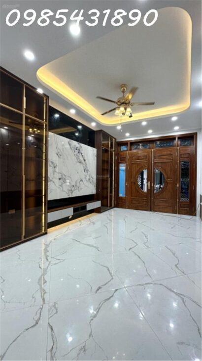 Bán gấp nhà có lộc đường con cái Ngõ 250 Phố Tân Mai HM HN. SĐ50m2, XD35m2*5T mới Trước nhà ~3m.