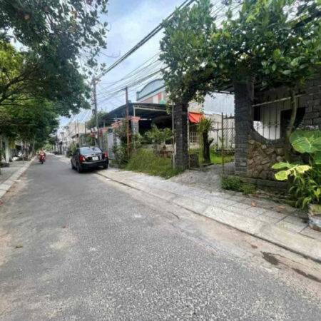 Nhà Chưa qua đầu tư, Diện Tích 196 m2 ngang 7m Giá chỉ 2,x tỷ Nhà Chưa qua đầu tư, Diện Tích 196 m2 ngang 7m Giá chỉ 2,x tỷ