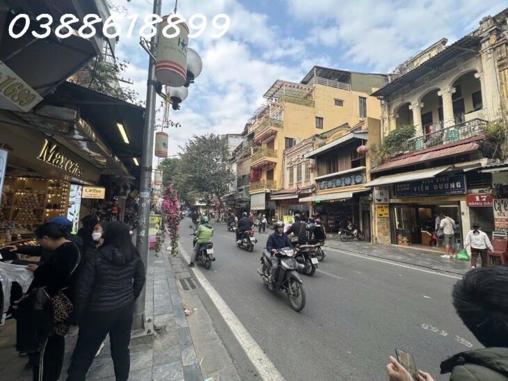 NHÀ MẶT PHỐ HÀNG ĐÀO,HOÀN KIẾM, 141M x 4T THANG MÁY, DÒNG TIỀN 200TR/TH,134.8 TỶ