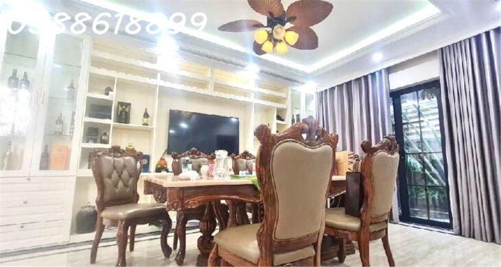 BÁN GẤP NHÀ MẶT PHỐ LÊ VĂN HIẾN – Mặt tiền đường lớn, thích hợp đầu tư sinh lời!