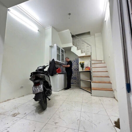 Bán nhà 4 tầng 15m đẹp 2ty770 ngõ Khâm Thiên, Đống Đa