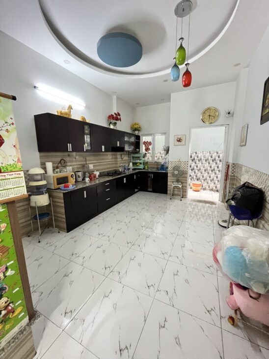 HẺM 2 XE TẢI TRÁNH NHAU , Ô TÔ ĐẬU TRƯỚC CỬA HOẶC NGỦ TRONG NHÀ. [P2Q8].SIÊU PHẨM DƯƠNG BÁ TRẠC.