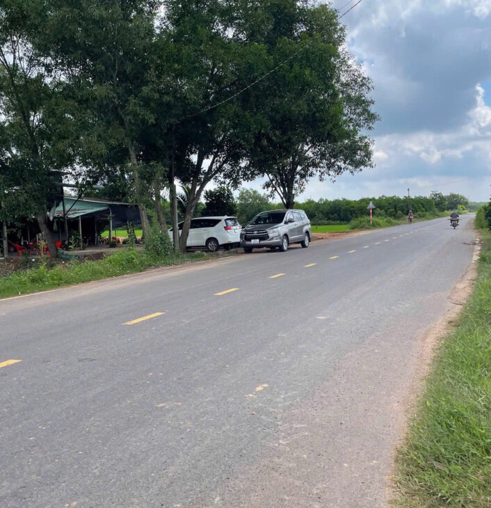 ĐẤT ĐẸP MẶT TIỀN NHỰA DT781 – ĐẦU TƯ SINH LỜI – CHÍNH CHỦ Cần Bán Nhanh Đất