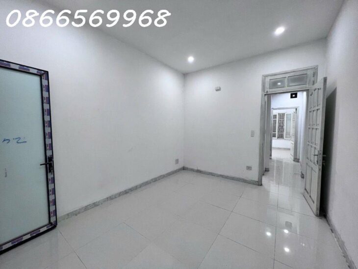 PHÂN LÔ LẠC LONG QUÂN, 47/50M x 6T THANG MÁY, Ô TÔ CHẠY VÒNG QUANH, 11.48 TỶ