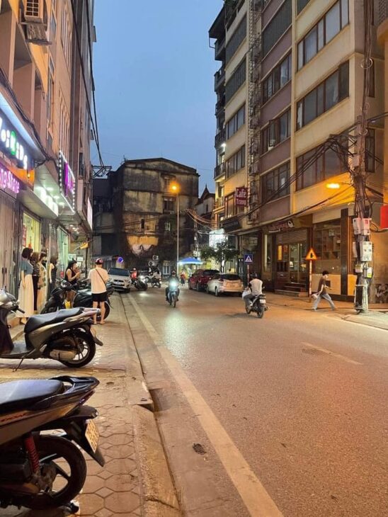 1) ❤️ SIÊU RẺ – 3,5 TỶ – 46M2 NHÀ ĐẸP NGUYỄN VĂN CỪ Ở NGAY – LÔ GÓC – NGÕ BA GÁC ĐUA – CÁCH Ô TÔ