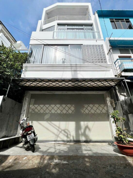 Thiện chí bán, Giảm 200tr, Chào mới 6,8 Tỷ Ô tô ngủ nhà thoải mái, Lý Thường Kiệt, Tân Bình Dtsd