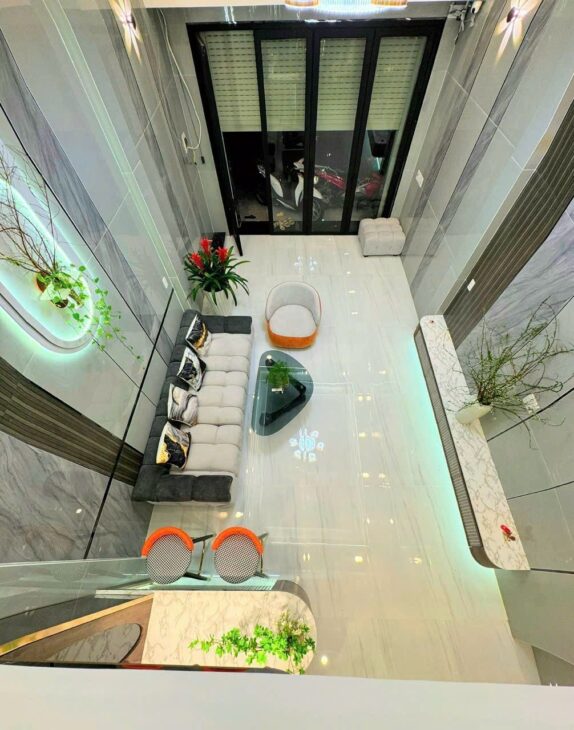 Nhà đẹp mới đón tết,Hẻm 6m Võ Thành Trang (3.9x14m) Nở hậu 5.1m, xe hơi đỗ trong nhà 5,8 Tỷ Tl