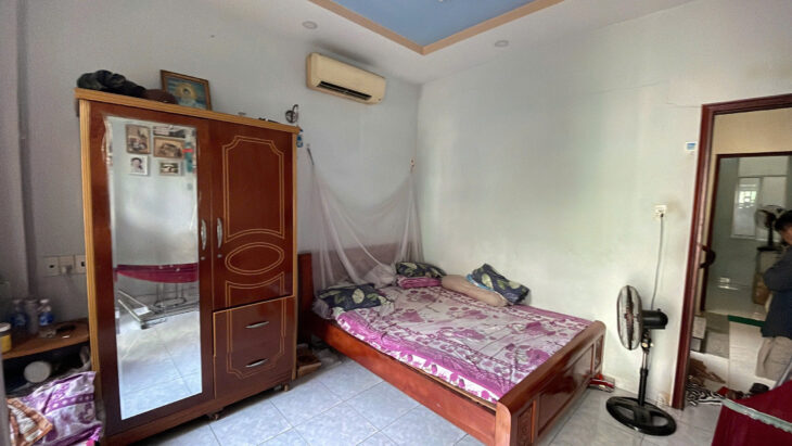Nhà 3 tầng TpHcm. Cách Tân Kỳ Tân Quý 1 hẽm. Diện tích 52.7m2 giá 6,3 tỷ O79-53.53.53Khong